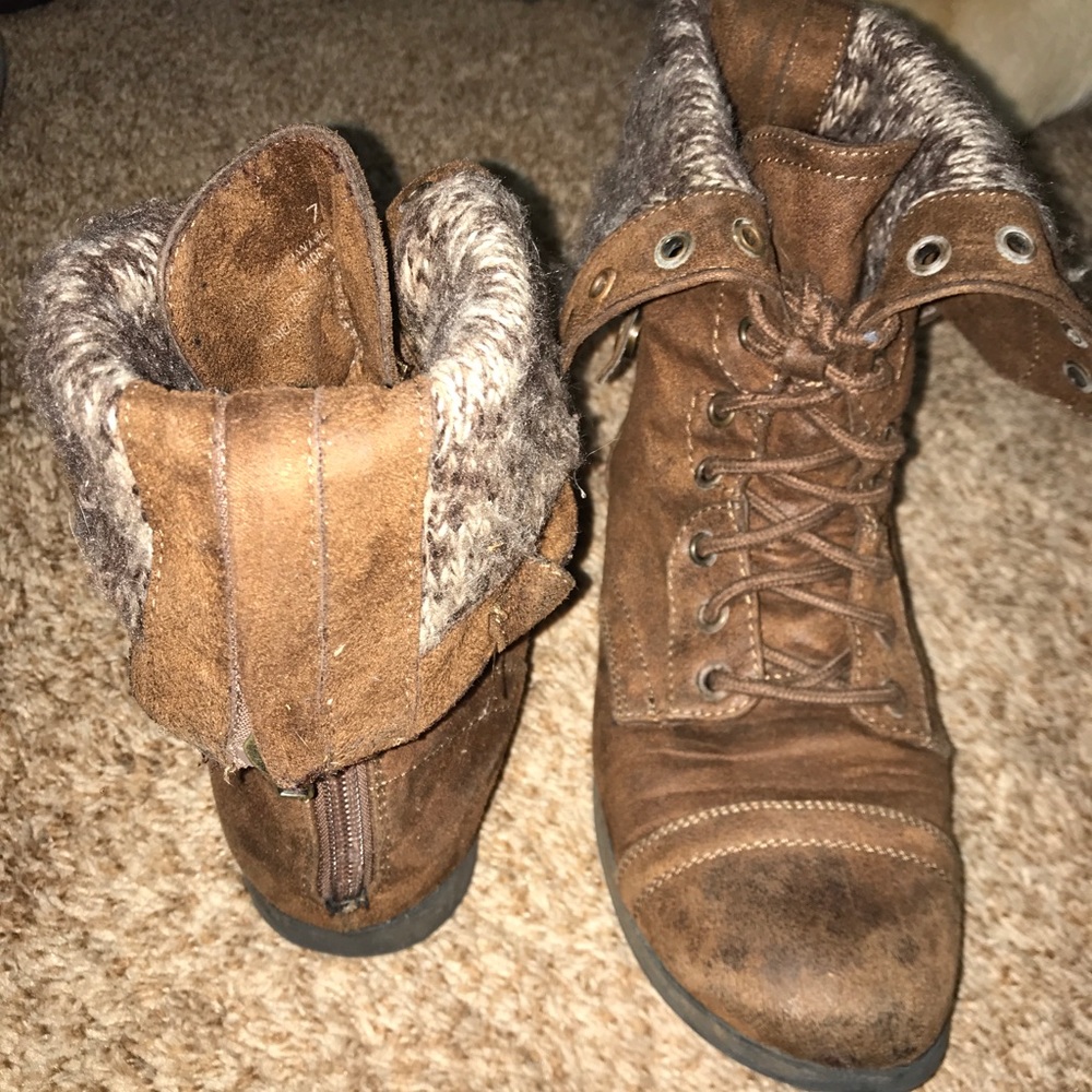 Women’s combat boots